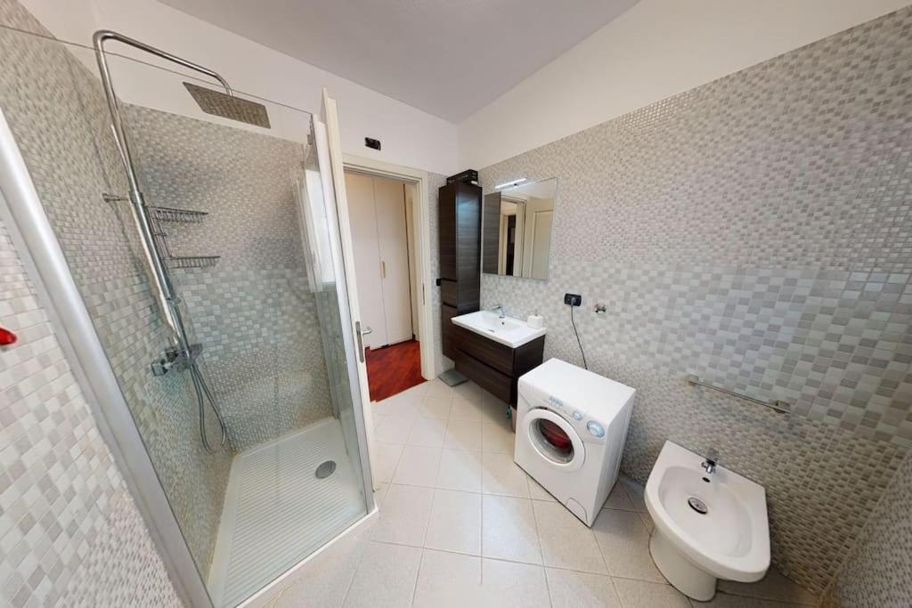 Apartment+Garage Near Novegro Exhibition/Linate เซกราเต ภายนอก รูปภาพ